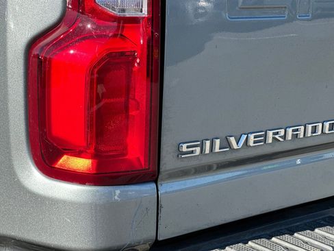 Used 2024 Chevrolet Silverado 3500 High Country w/ Technology Package AWD/4WD image 35