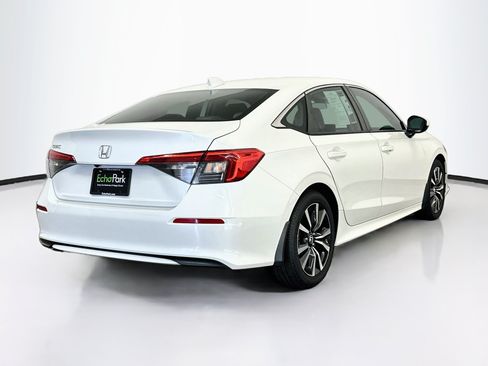 Used 2023 Honda Civic EX image 9