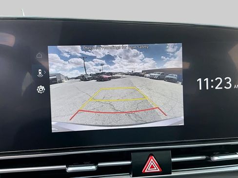 Used 2024 Hyundai Elantra SEL FWD image 25