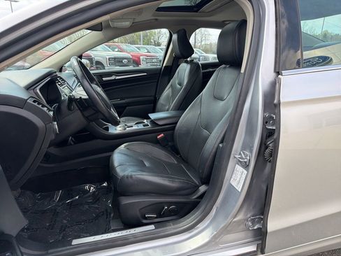 Used 2020 Ford Fusion Titanium AWD/4WD image 10