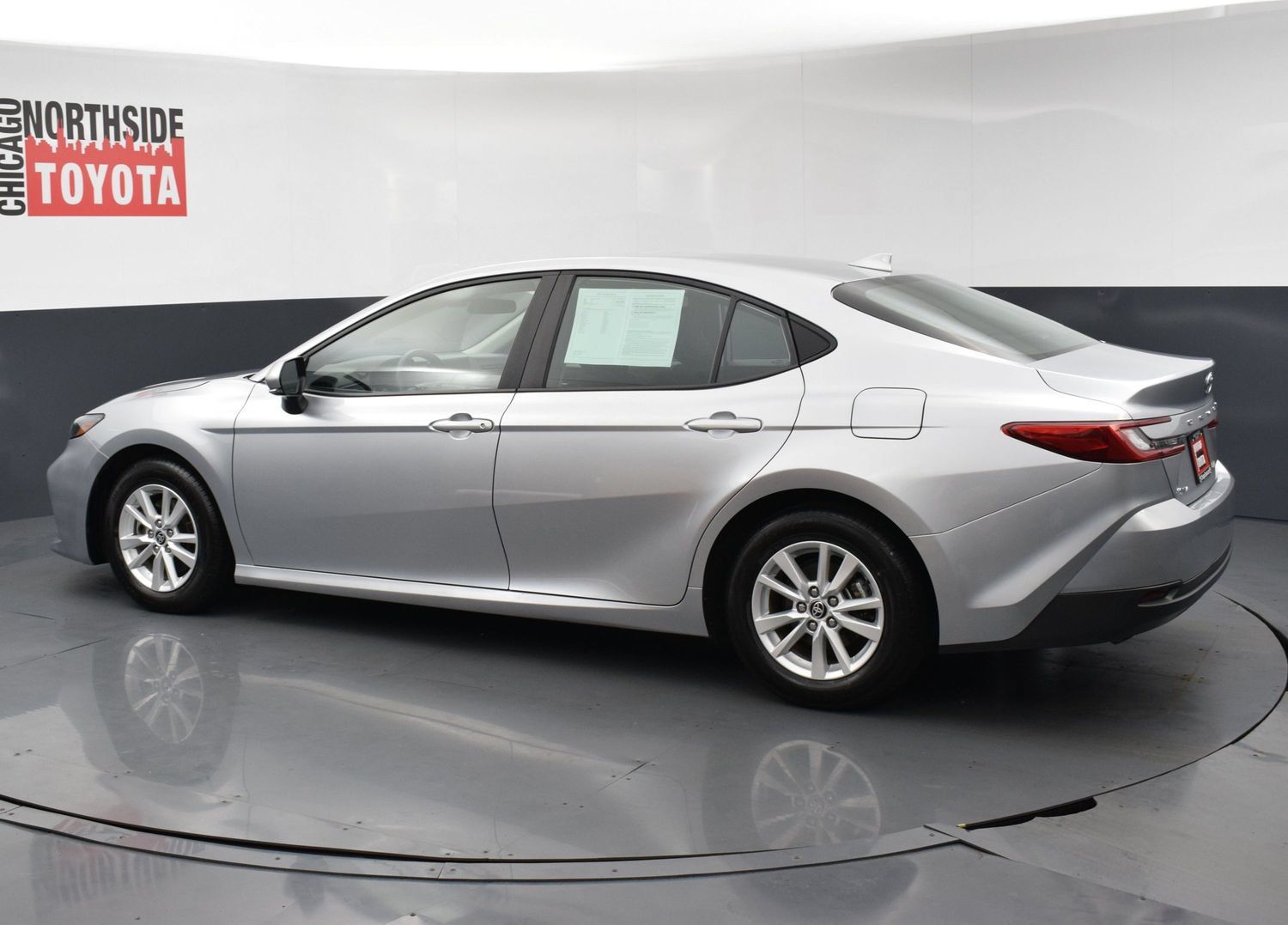 Used 2025 Toyota Camry LE FWD image 2