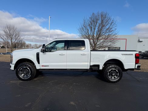 Certified 2024 Ford F350 Lariat w/ Lariat Ultimate Package image 5