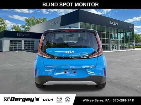 Used 2024 Kia Soul EX FWD image 11
