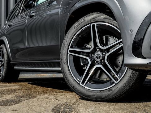 Used 2026 Mercedes-Benz GLS 450 GLS 450 image 7