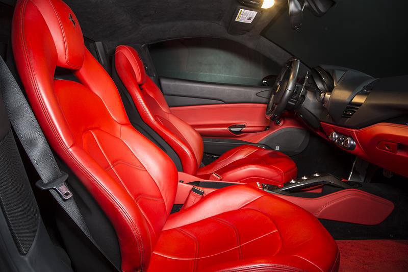 Used 2018 Ferrari 488 GTB RWD image 6