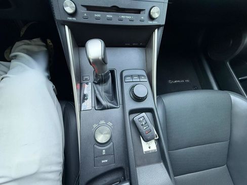 Used 2015 Lexus IS 250 RWD image 24