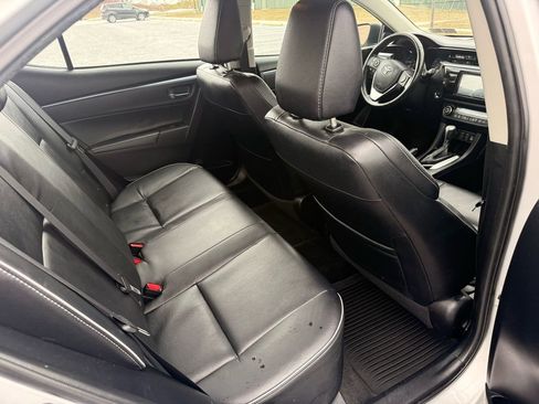 Used 2014 Toyota Corolla S Premium w/ Driver Convenience Package image 13