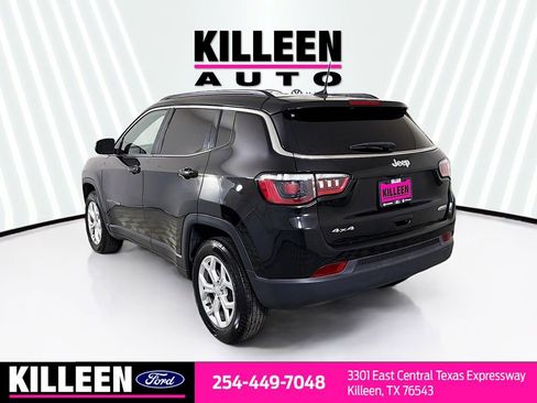 Used 2024 Jeep Compass Latitude image 6