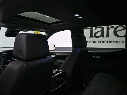 Used 2024 GMC Sierra 1500 SLT w/ SLT Premium Plus Package image 24