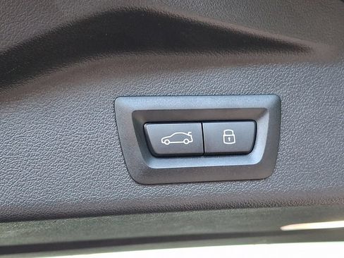 Used 2026 BMW X5 xDrive40i AWD/4WD image 33