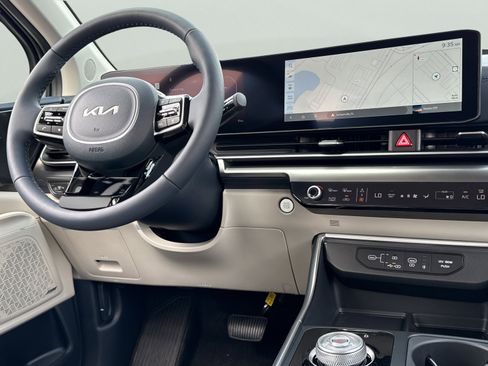 New 2026 Kia Carnival SX Prestige FWD image 6