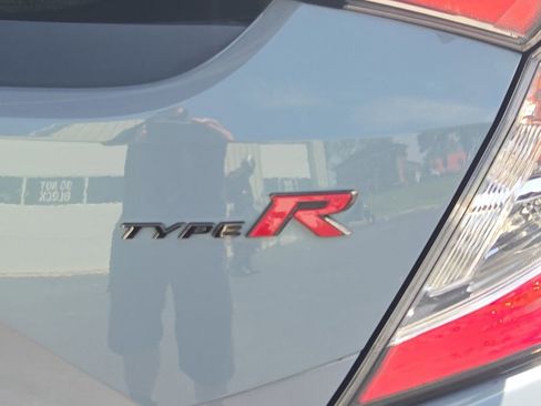 Used 2020 Honda Civic Type R image 7