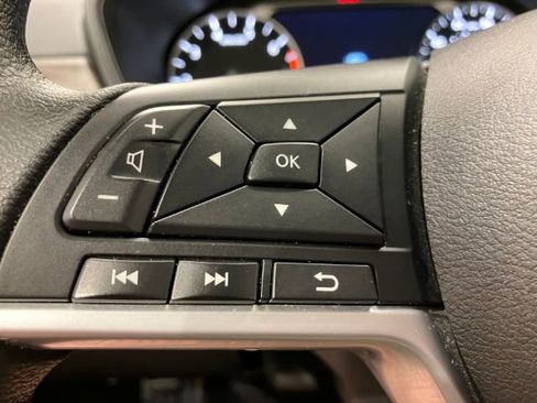 Used 2025 Nissan Altima 2.5 SV FWD image 22
