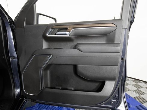 Used 2023 Chevrolet Silverado 1500 RST w/ Z71 Off-Road Package image 18