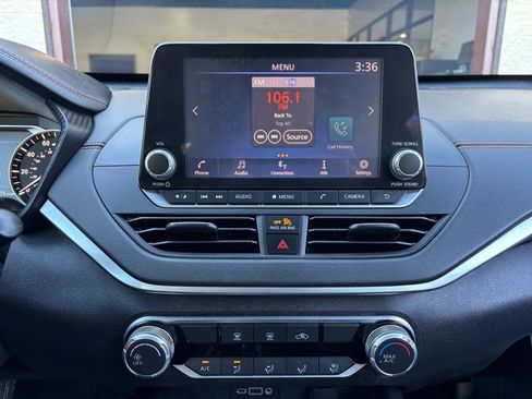 Used 2021 Nissan Altima 2.5 SR image 26