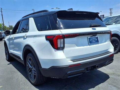 New 2025 Ford Explorer ST-Line w/ Premium Package image 4