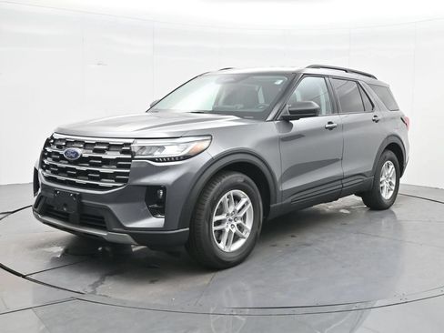 New 2026 Ford Explorer Active w/ Active Comfort Package RWD image 1