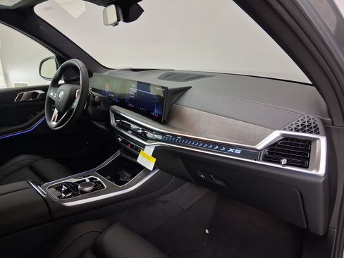 New 2026 BMW X5 xDrive50e w/ Premium Package AWD/4WD image 29