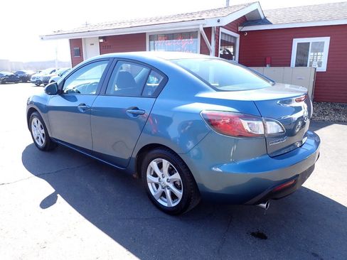 Used 2011 MAZDA MAZDA3 i Touring image 4