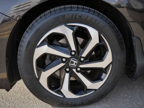 Used 2016 Honda Accord EX-L image 16