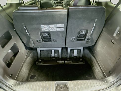 Used 2026 Kia Carnival FWD image 30