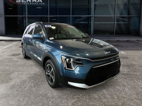 Used 2023 Kia Niro EX FWD image 5
