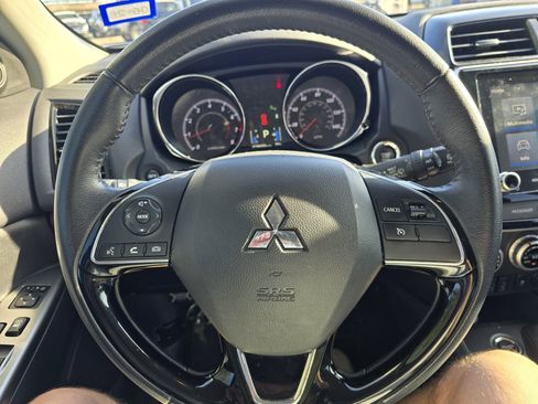 Used 2022 Mitsubishi Outlander Sport SE image 12