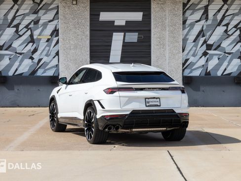 Used 2024 Lamborghini Urus S image 11