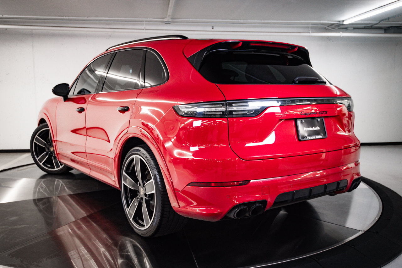 Certified 2022 Porsche Cayenne GTS AWD/4WD image 3