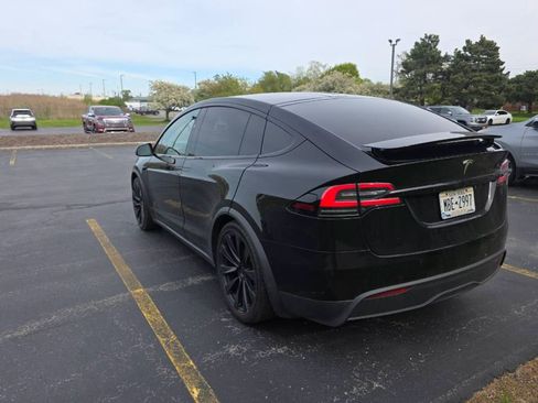 Used 2022 Tesla Model X AWD/4WD image 2