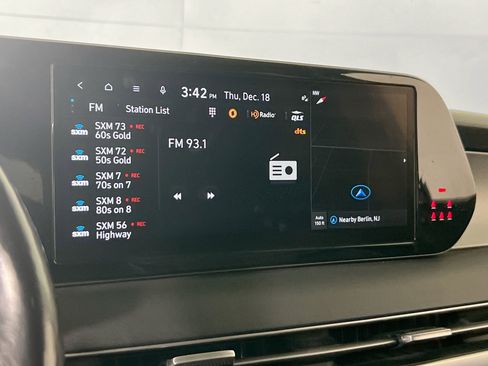 Used 2023 Hyundai Palisade SEL w/ Premium Package image 15