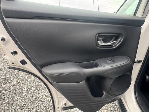 Used 2025 Honda HR-V LX image 23
