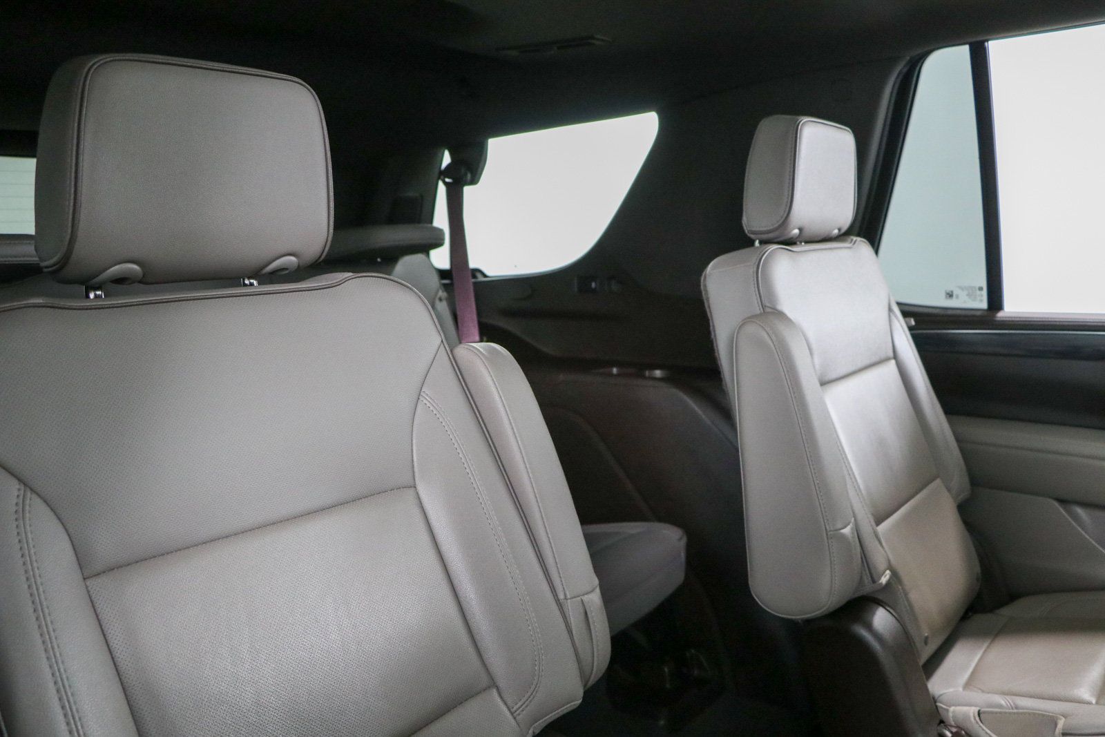 Used 2023 GMC Yukon SLT w/ SLT Premium Package AWD/4WD image 33