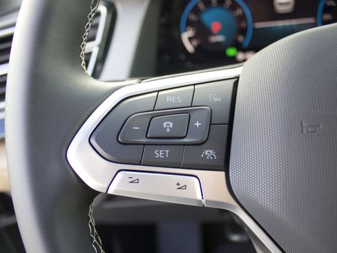 New 2026 Volkswagen Atlas Cross Sport SE AWD/4WD image 16