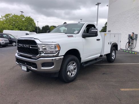 Used 2023 RAM 2500 Tradesman image 3