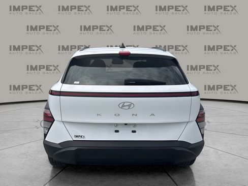 Used 2024 Hyundai Kona SEL FWD image 4