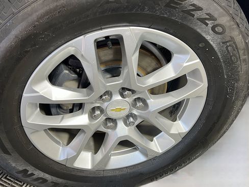 Used 2019 Chevrolet Traverse LS FWD image 14