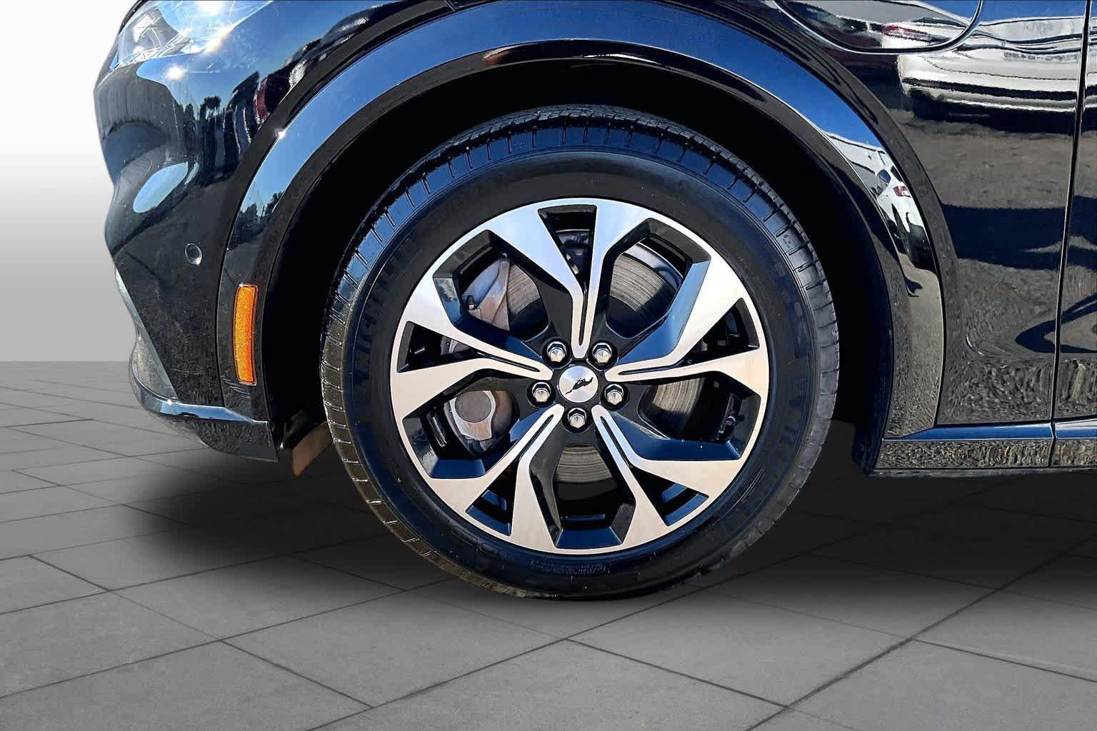 Used 2023 Ford Mustang Mach-E Premium RWD image 9