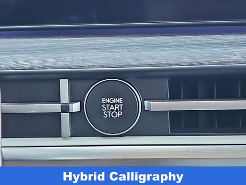 Certified 2025 Hyundai Santa Fe Calligraphy AWD/4WD image 24