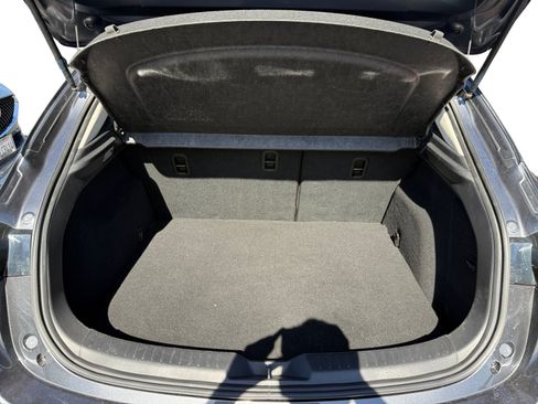 Used 2016 MAZDA MAZDA3 i Touring w/ Popular Equipment Package FWD image 17