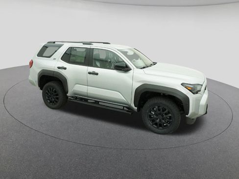 New 2026 Toyota 4Runner SR5 AWD/4WD image 12