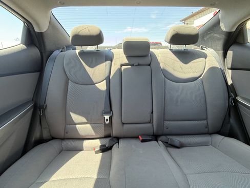 Used 2016 Hyundai Elantra SE FWD image 13