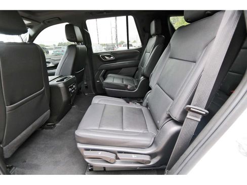 Used 2022 Chevrolet Tahoe LT w/ Luxury Package AWD/4WD image 13