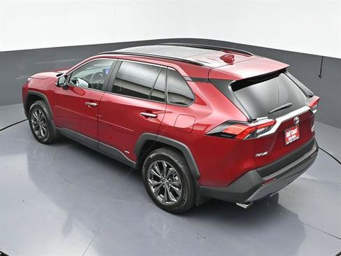 Certified 2025 Toyota RAV4 Limited w/ Advanced Technology Package AWD/4WD image 43