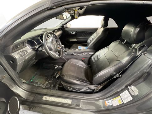 Used 2019 Ford Mustang GT Premium image 19