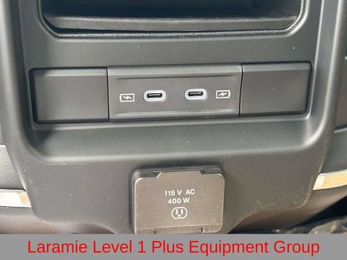 New 2026 RAM 2500 Laramie AWD/4WD image 7
