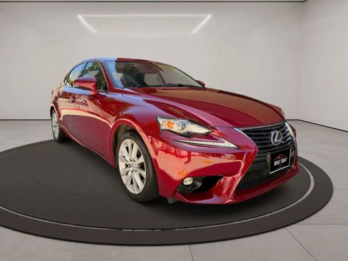 Used 2015 Lexus IS 250 RWD image 2