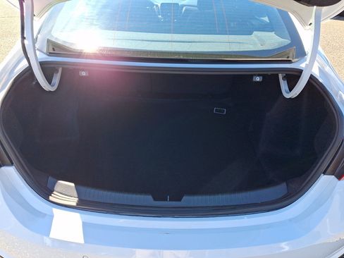 Used 2025 Chevrolet Malibu LT FWD image 18