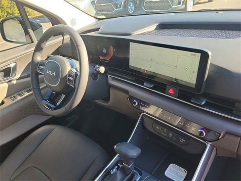 New 2026 Kia Carnival EX image 8