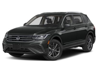 Used 2022 Volkswagen Tiguan SE